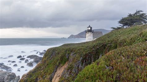 21 Pretty Lighthouses In California You Should Visit At Least Once