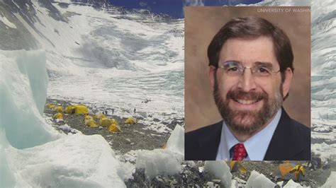 Seattle doctor dies while climbing Mount Everest | king5.com