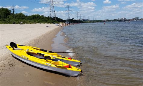 Toronto Grand Prix Tourist - A Toronto Blog: Kayaking for the summer - A Toronto Blog