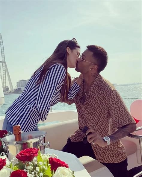 Hardik Pandya gets engaged to actor Natasa Stankovic, see pics ...