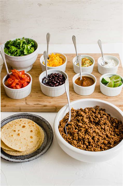 How to Make an Amazing Taco Bar {Great for Groups!} - Thriving Home