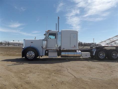 2006 Peterbilt 379 EXHD Flat Top