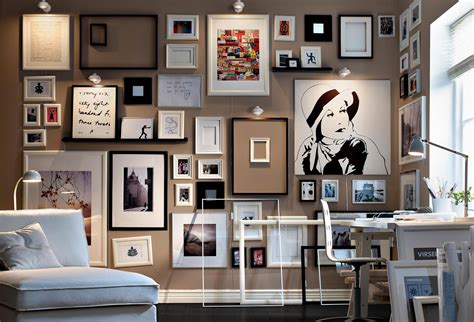 How to: Create a Gallery Wall in Your Home | A•Mused