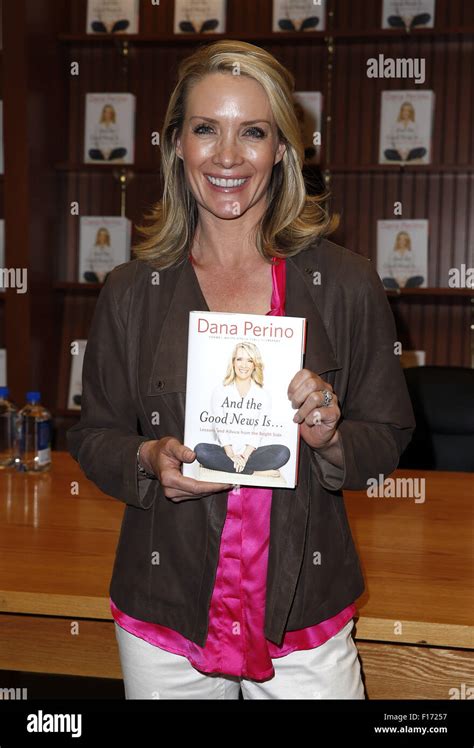 Former White House Press Secretary Dana Perino signs copies of her new ...