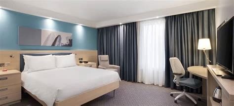 Hampton by Hilton Hotel Bristol Airport with Car Parking Deals | APH