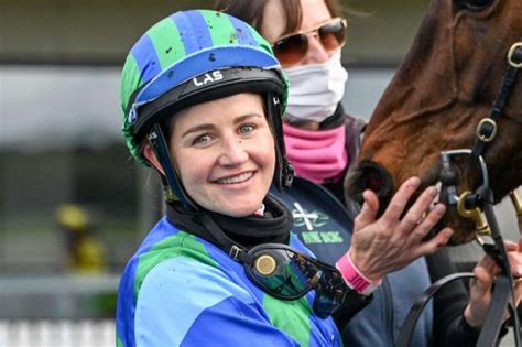 Michelle Payne to ride at Morphettville as she ramps up her return to the saddle