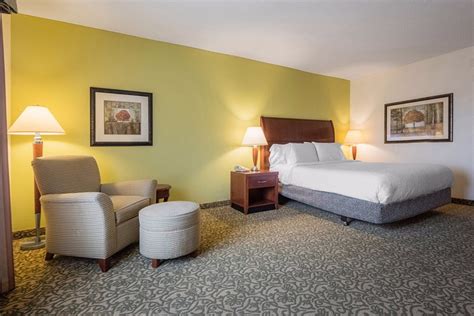 Hilton Garden Inn Meridian Rooms: Pictures & Reviews - Tripadvisor