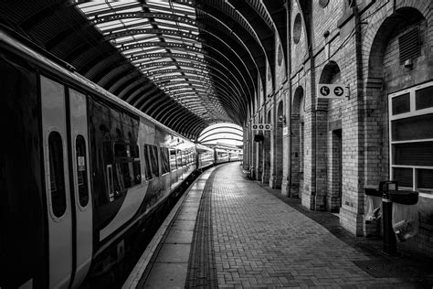 Train Station Platform Free Stock Photo - Public Domain Pictures