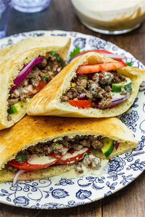 Kofta-Seasoned Ground Beef Pita Sandwich - Easy Healthy Meal Ideas