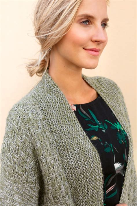 Cardigan mit Hebemaschenmuster | Hebemaschenmuster, Strickmuster jacke, Strickanleitungen