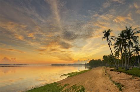 Explore playgrounds, mangroves and street food at the new Pasir Ris Heritage Trail - SG Magazine