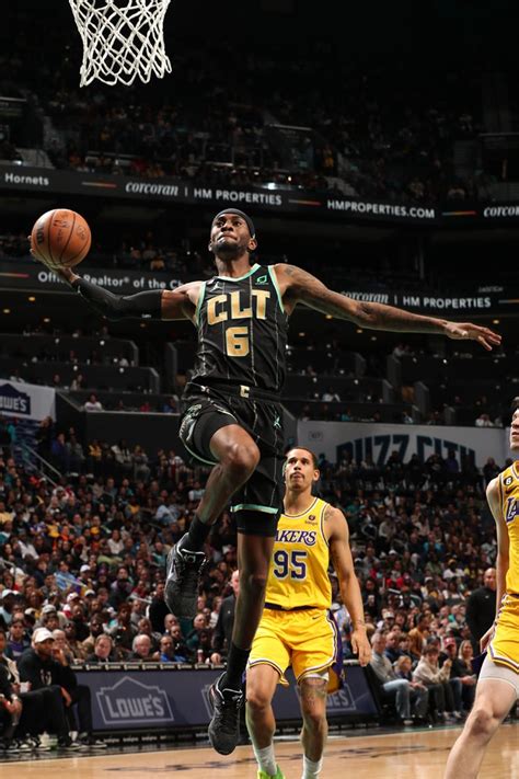 Hornets vs Lakers Gallery - 01/02/23 Photo Gallery | NBA.com