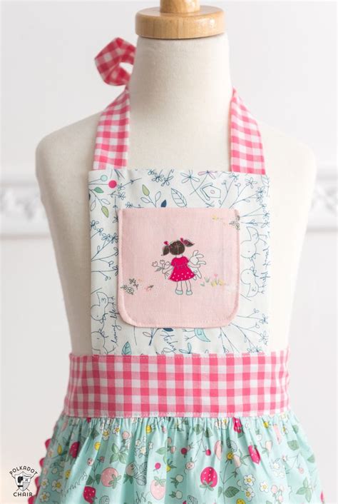 How to Sew Kids Aprons, a free Child's Apron Pattern | Polka Dot Chair | Child apron pattern ...