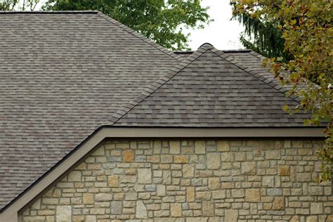 CertainTeed Landmark Pro Max Def Weathered Wood Asphalt Shingles ...