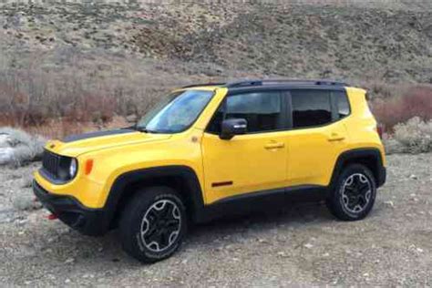 Jeep Renegade Trailhawk 2015, Must sell: , 4x4, , Solar Yellow, mint