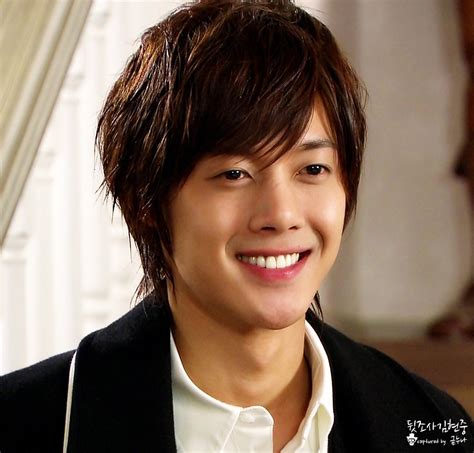 Kim Hyun Joong | We Heart It | playful kiss