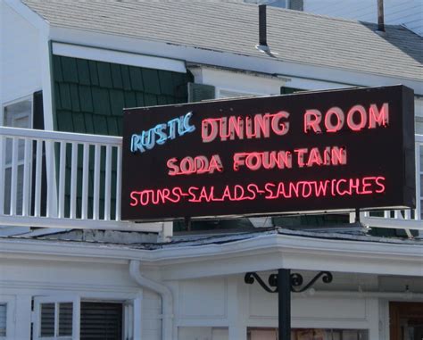 Goldenrod Kisses sign | Rustic Dining Room Soda Fountain Sou… | Flickr