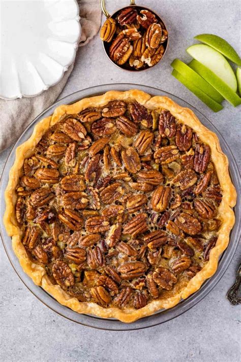 Apple Pecan Pie - Crazy for Crust