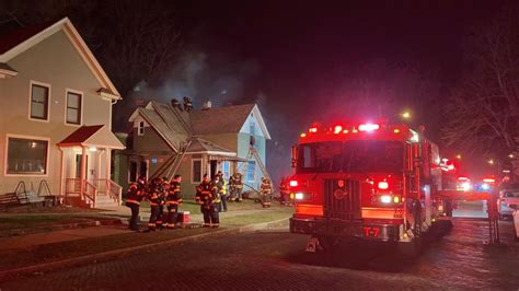 Family escapes early morning house fire in South Bend