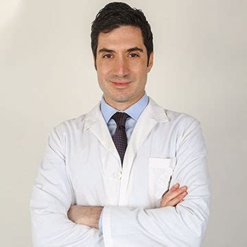 Dr. Francesco Russo - Plastic Surgeon | Dubai Cosmetic Surgery Clinic