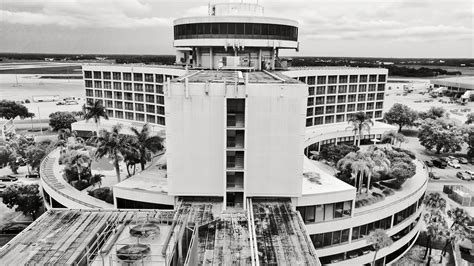 Tampa Airport Marriott inside Tampa International Airport : r/tampa