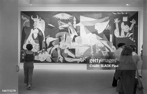 412 Guernica Pablo Picasso Stock Photos, High-Res Pictures, and Images ...