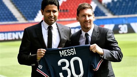 Why is Lionel Messi number 30 at PSG and who wears number 10 shirt ...