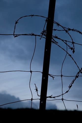 Wire fence, Stafafell | The silhouette of a wire fence again… | Flickr