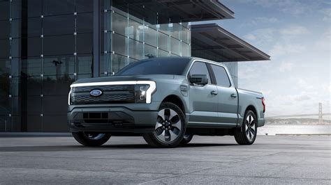 2024 Ford F-150 Lightning Xlt Supercrew Cab - Issi Charisse