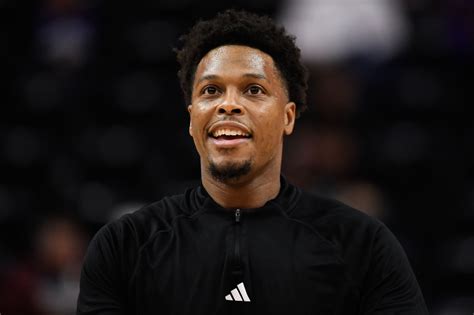 Hornets' Kyle Lowry agrees to buyout, reaches $2.8M deal with 76ers