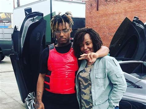 The late Juice WRLD and his mother in front of a McLaren 570s : mclaren