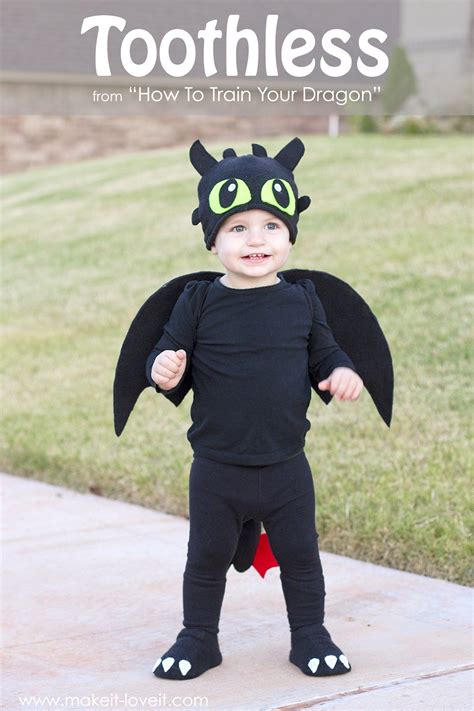 Kostium Szczerbatka z Jak Wytresować Smoka | Toothless Costume from How To Train Your Dragon ...