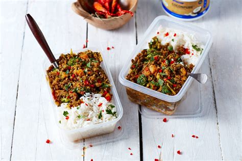 High Protein Vegan Meal Prep | Spicy One-Pot Lentil Dal | MYPROTEIN™