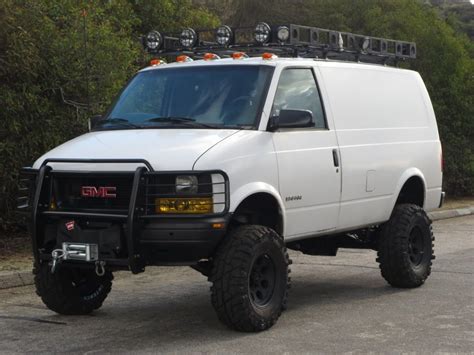 So sick!!!!! Chevy Astro Van, Chevrolet Astro, 4x4 Camper Van, 4x4 Van ...