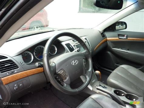 Gray Interior 2009 Hyundai Sonata Limited Photo #49463923 | GTCarLot.com