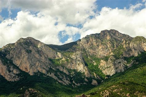 Landscape of Rocky Mountains · Free Stock Photo