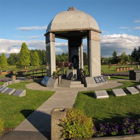 Jimi Hendrix Memorial – Renton, Washington - Atlas Obscura