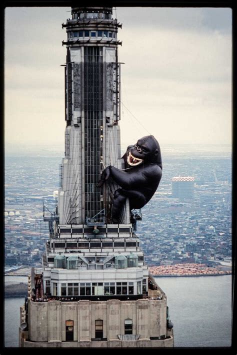 King Kong Balloon on the Empire State Building - A Leslie Wong Blog