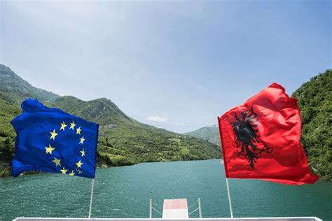 ภาพ ภาพสต็อก วัตถุ 3 มิติและเวกเตอร์เกี่ยวกับ Albanian eu flags 1,697 ...