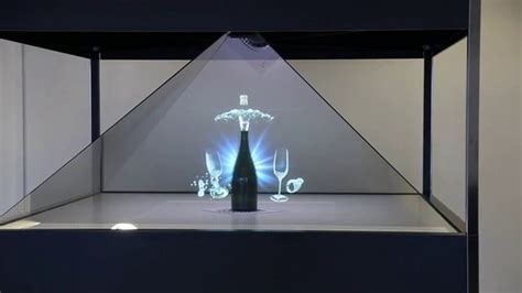 Outdoor 120X120cm Pyramid Hologram Glass Display 350cd/M2 Holo Box