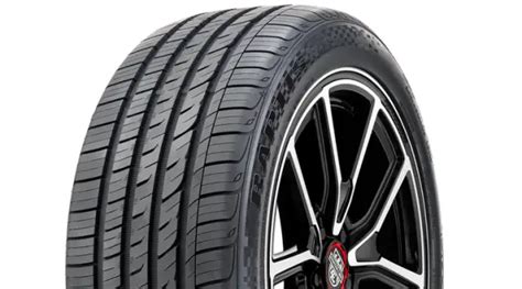 Should I Stay Away From Road Hugger Tires? 2021 Review - Auto's Tires