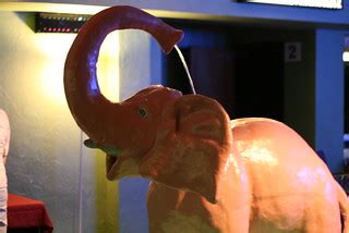 pink elephant | Lindsey Turner | Flickr