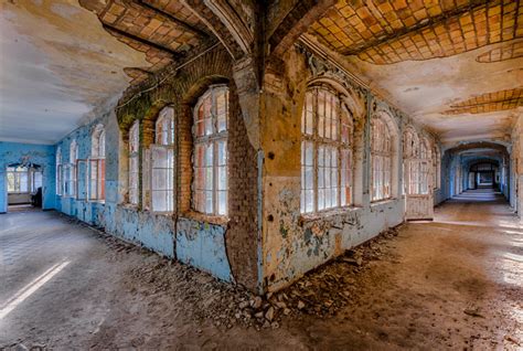 Photographer Finds Abandoned Buildings In Europe And Immortalizes Them In His Photos