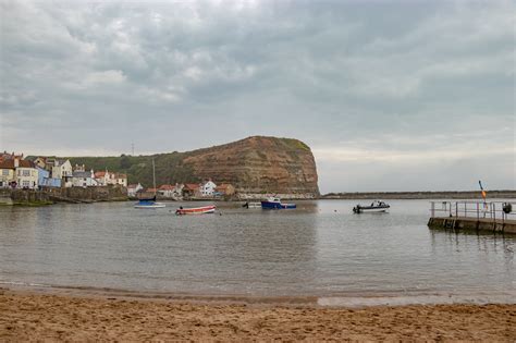 Staithes Beach - Photo "Staithes" :: British Beaches