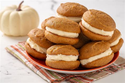 Pumpkin Whoopie Pies With Cream Cheese Filling