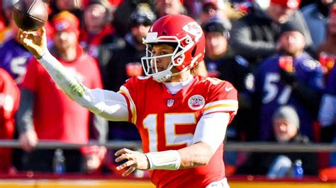 The genesis of Patrick Mahomes' no-look pass and why it works - Kansas ...