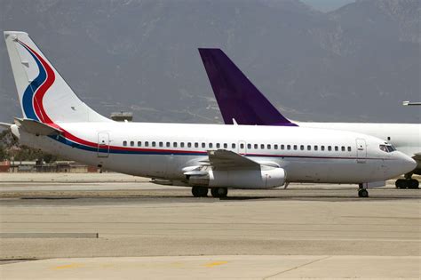 Boeing 737-200