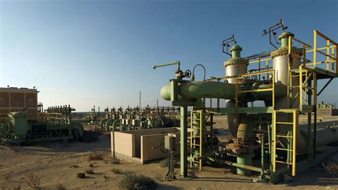 Libya's oil council president threatens to sue over production