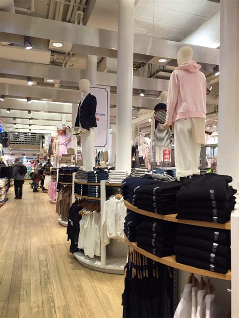 Uniqlo - 136 Photos & 1092 Reviews - Women's Clothing - 546 Broadway, SoHo, New York, NY - Phone ...