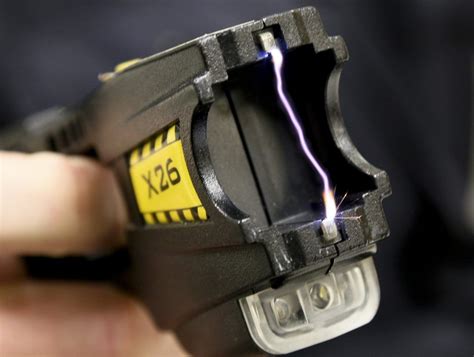 Police watchdog 'terminates' local Taser probe | London Free Press